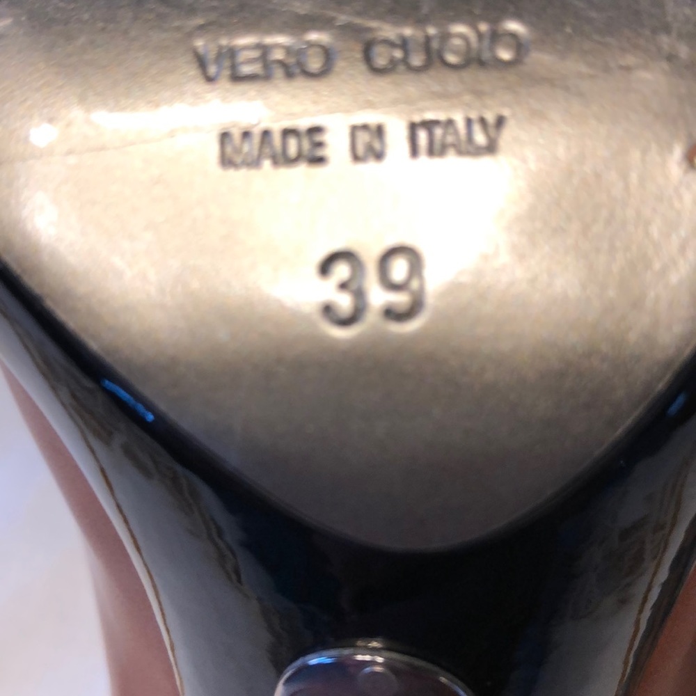 Dolce Gabbana Vero cuoio  Open Toe brown/ black color leather Heels. Size 39- 9” - Picture 7 of 16